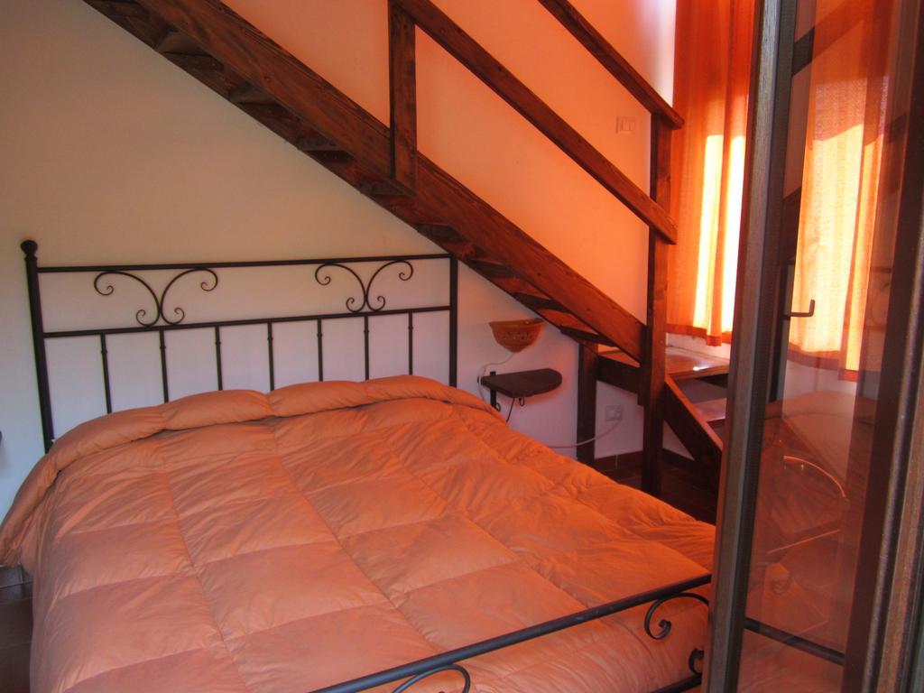 Agriturismo Gelso Castellana Sicula Exterior photo