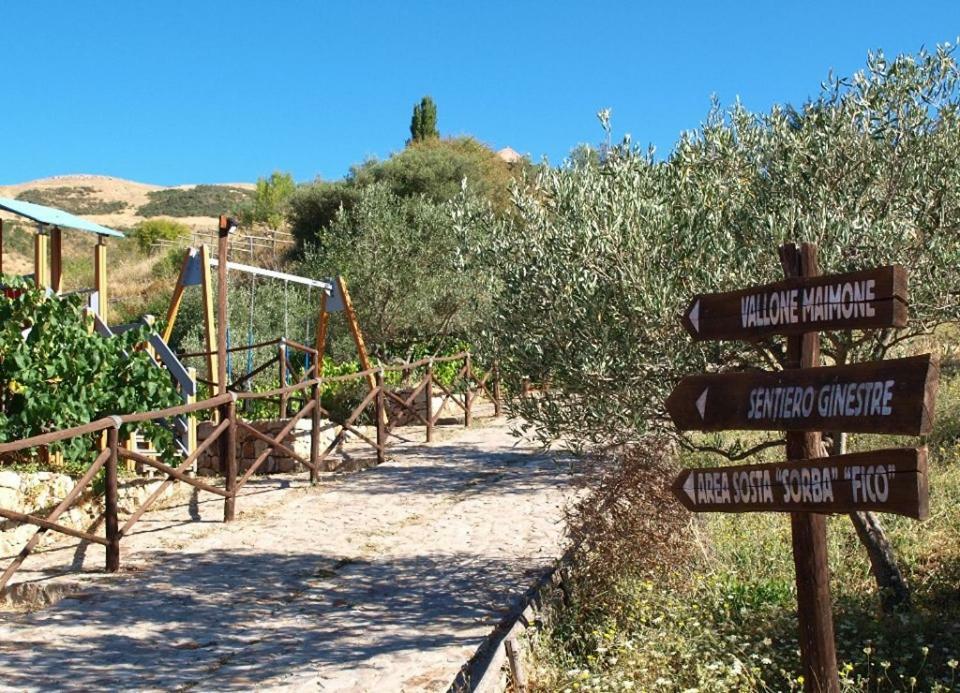 Agriturismo Gelso Castellana Sicula Exterior photo